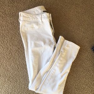 White American eagle jeans